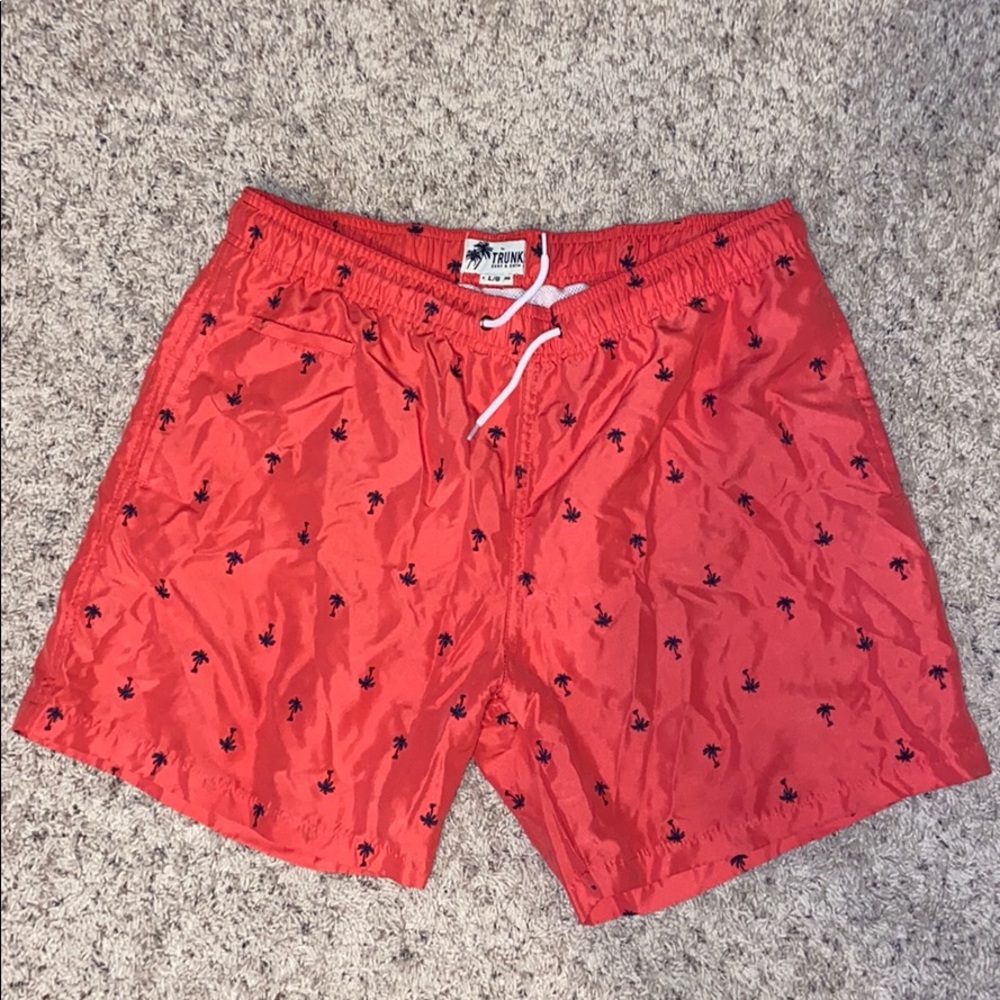 Men’s swim shorts